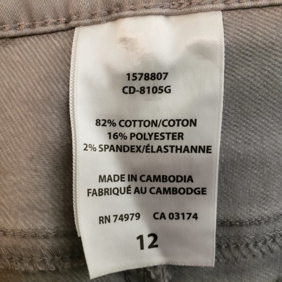 Parasuco Denim Shorts size 12 - Picture 9 of 9